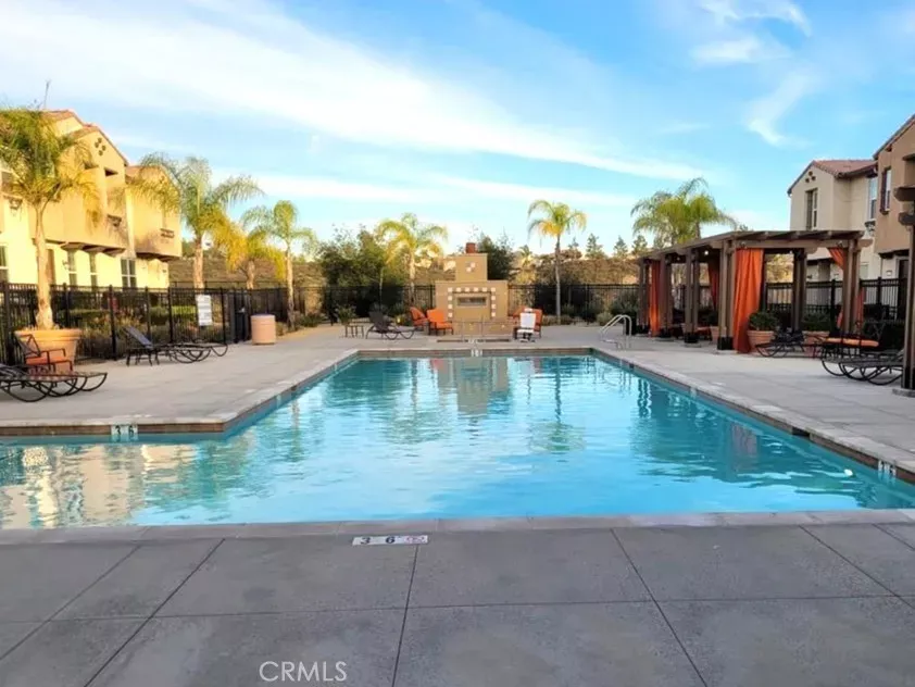 Property Photo: 40448 Calle Real CA 92563