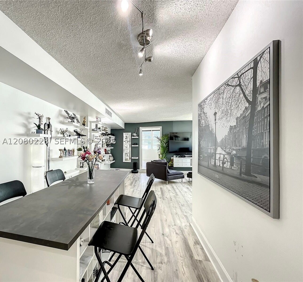Property Photo: 999 Brickell Bay Dr 1010 FL 33131