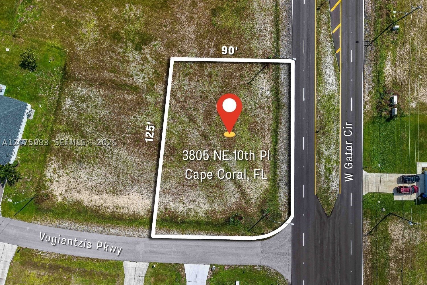 Property Photo:  3805 NE 10th Pl  FL 33909 