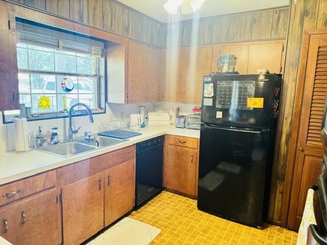 Property Photo: 4802 Holly Dr TX 77630