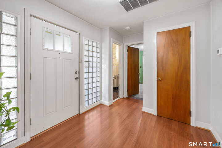 Property Photo:  97 Glenview Drive  CT 06111 