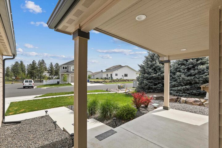 Property Photo: 920 S Pillar Rock Dr WA 99224