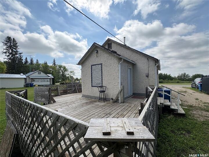 Property Photo:  408 1st Avenue  SK S0A 3W0 