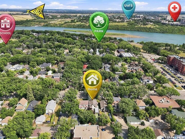 Property Photo:  617 7th Avenue N  SK S7K 2V2 