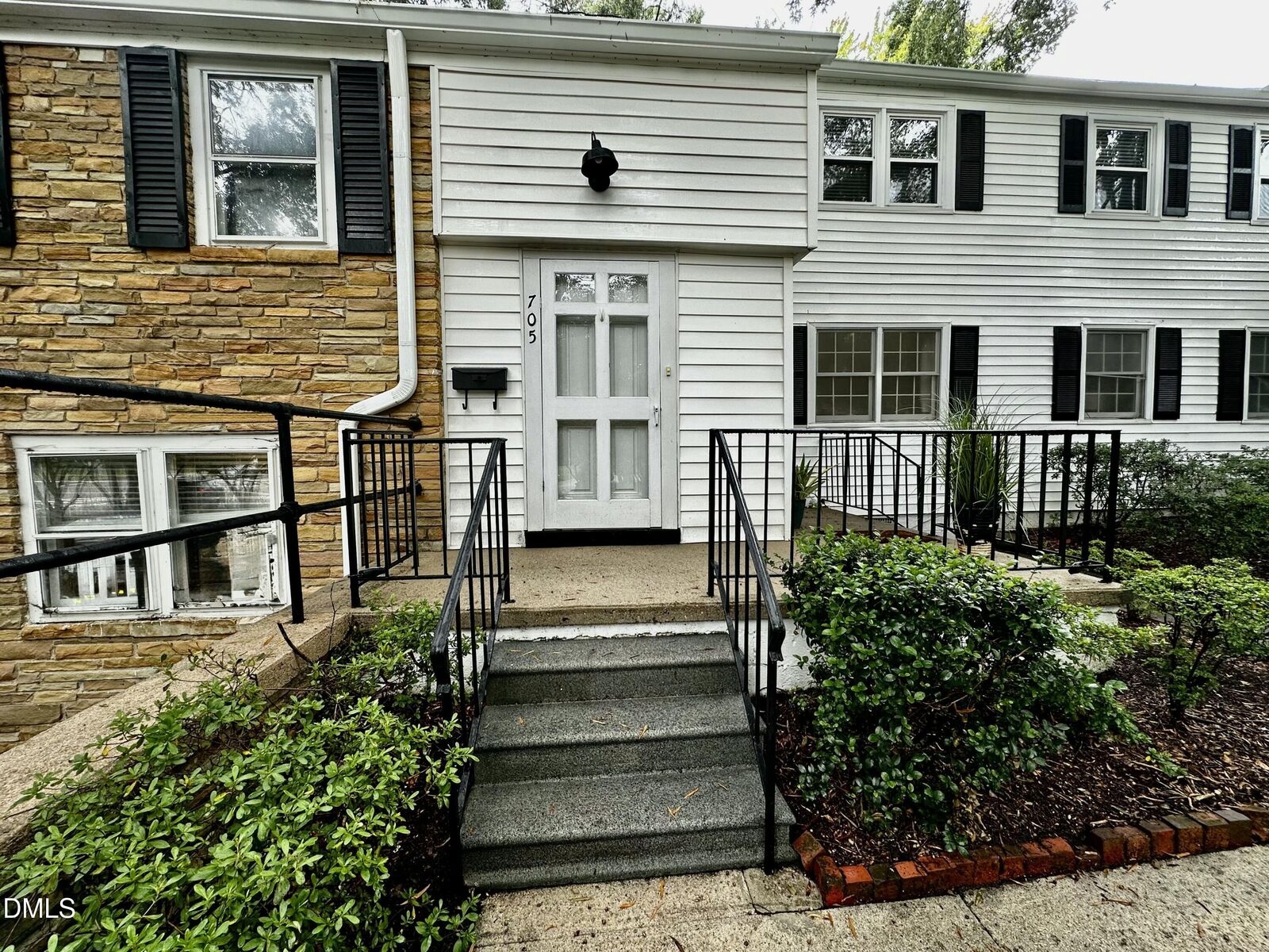 Property Photo: 705 Wade Avenue NC 27605