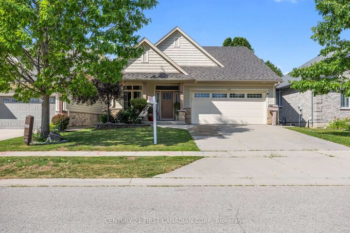 Property Photo:  292 Walnut Street  ON N0M 2J0 