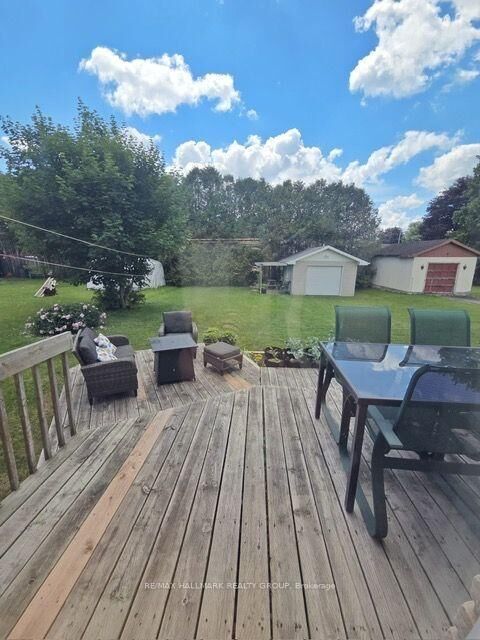 Property Photo:  677 Principale Street W Main  ON K0A 1M0 