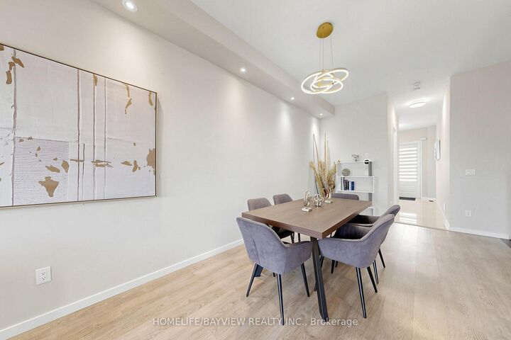Property Photo:  240 Elyse Court  ON L4G 2C9 