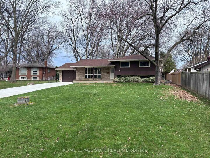 Property Photo:  4 Beechwood Court  ON L2N 3H7 