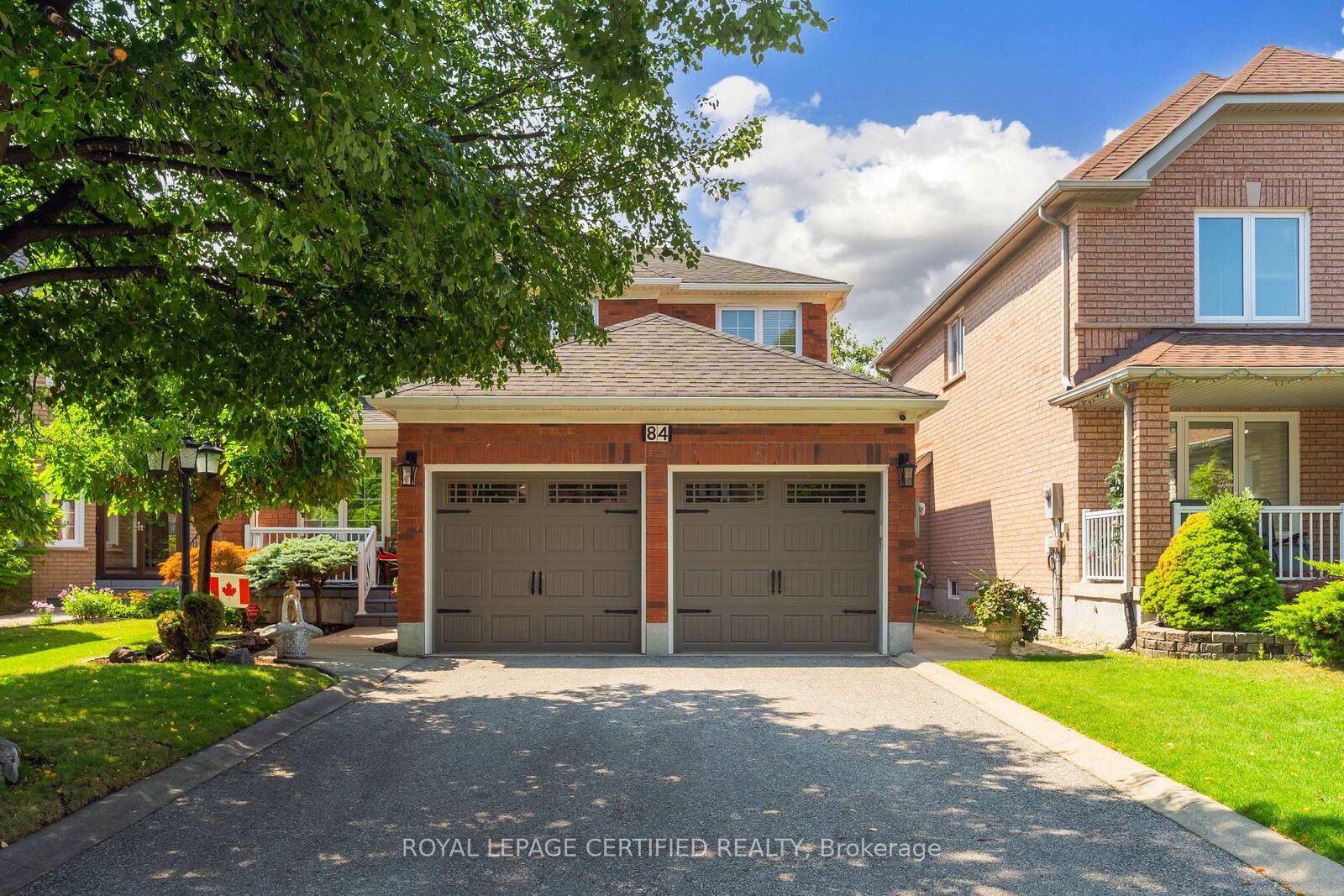 Property Photo:  84 Softneedle Avenue  ON L6R 1L2 