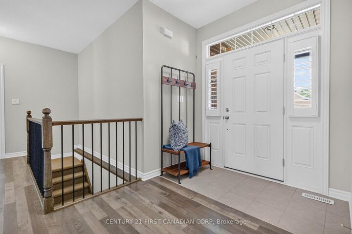 Property Photo:  3183 Pincombe Drive  ON N6L 0B4 
