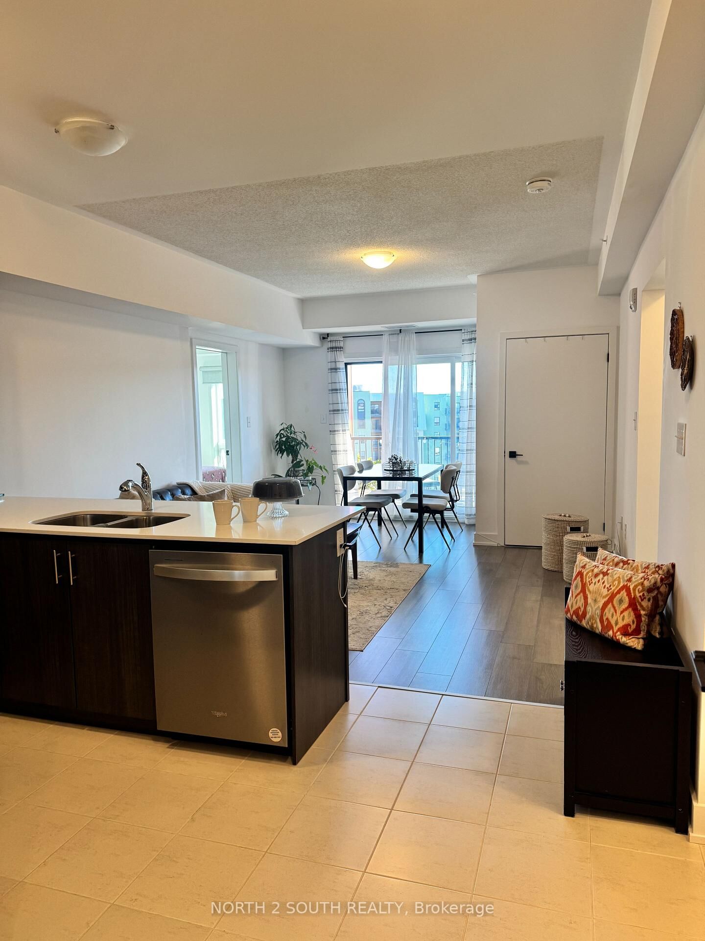 Photo de la propriété: 4 Spice Way 509 ON L9J 0M2