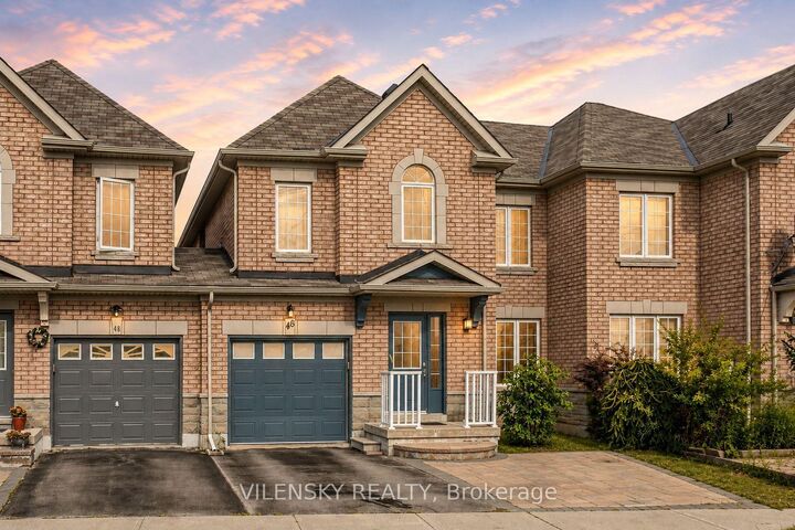 46 Westcliffe Crescent — photo 1