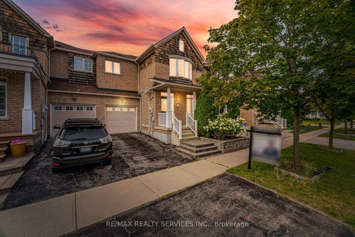 Property Photo:  5 Westhampton Way  ON L8E 6C8 