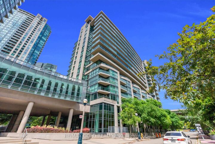 209 Fort York Boulevard 1357 — photo 1