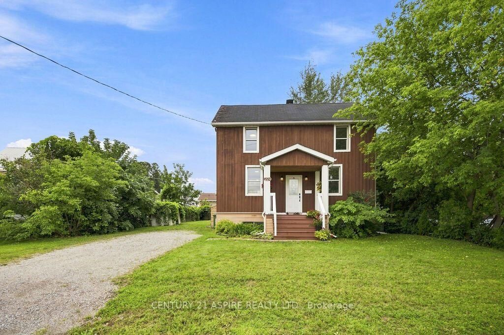 Property Photo:  224 Nelson Street  ON K8A 3N2 