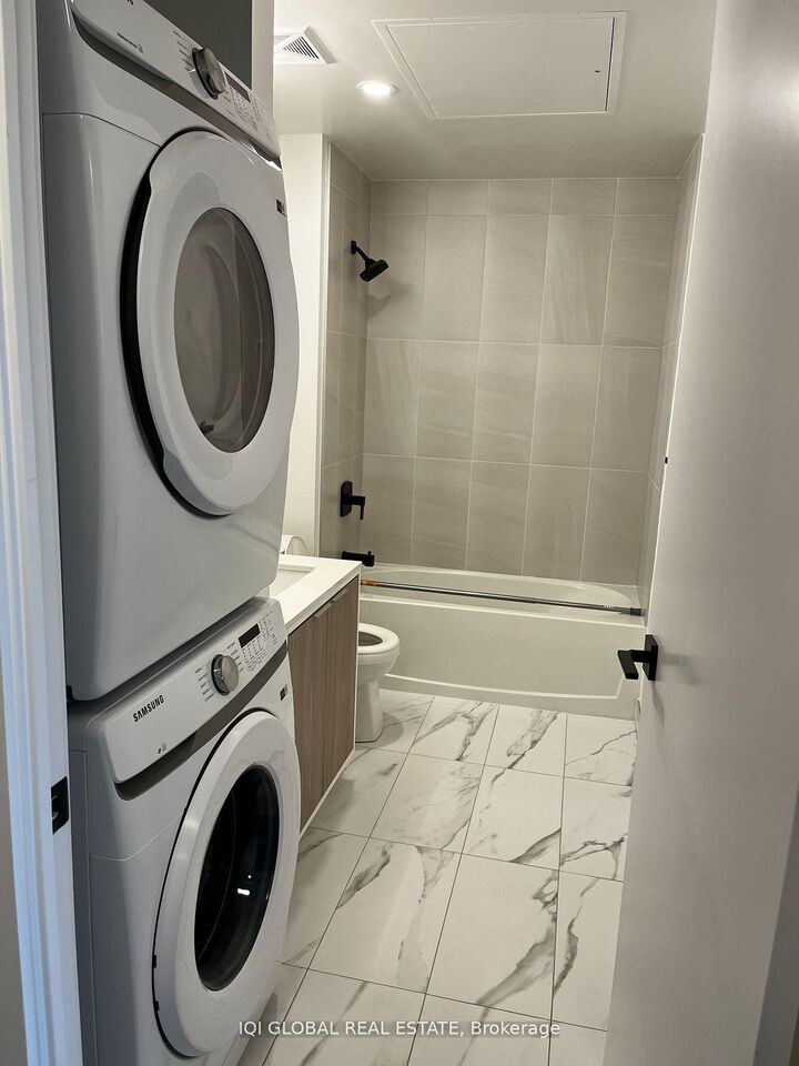 Property Photo:  36 Zorra Street 1910  ON M8Z 0G5 