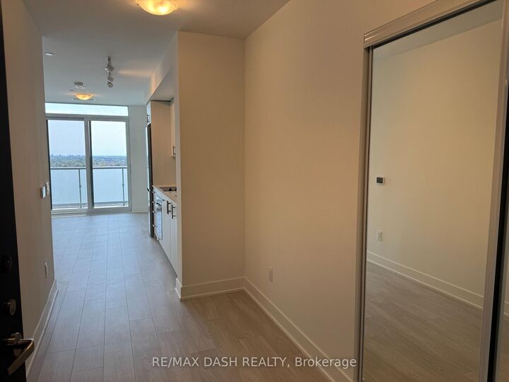 Property Photo:  2545 Simcoe Street N 922  ON L1L 0W3 