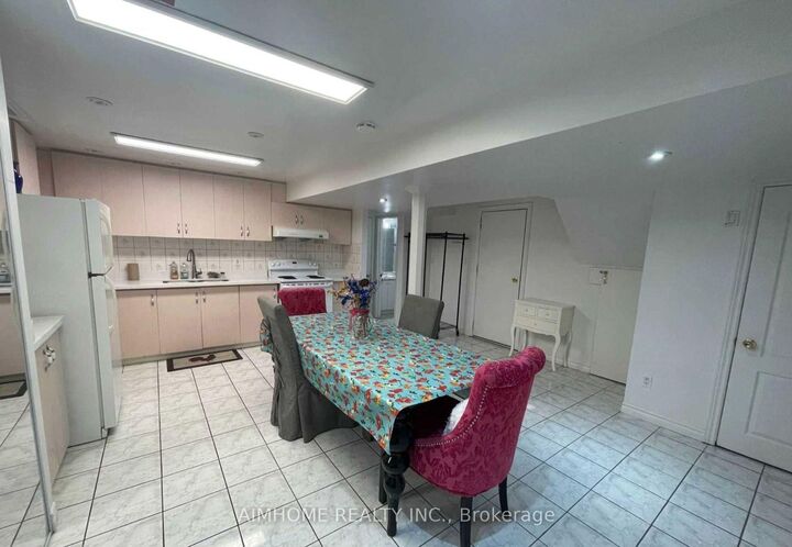 Property Photo:  56 Quantum Street Bsmt  ON L3S 4J5 