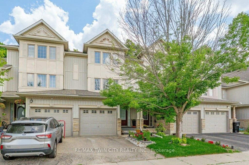 Property Photo:  110 Activa Avenue E33  ON N2E 4K4 