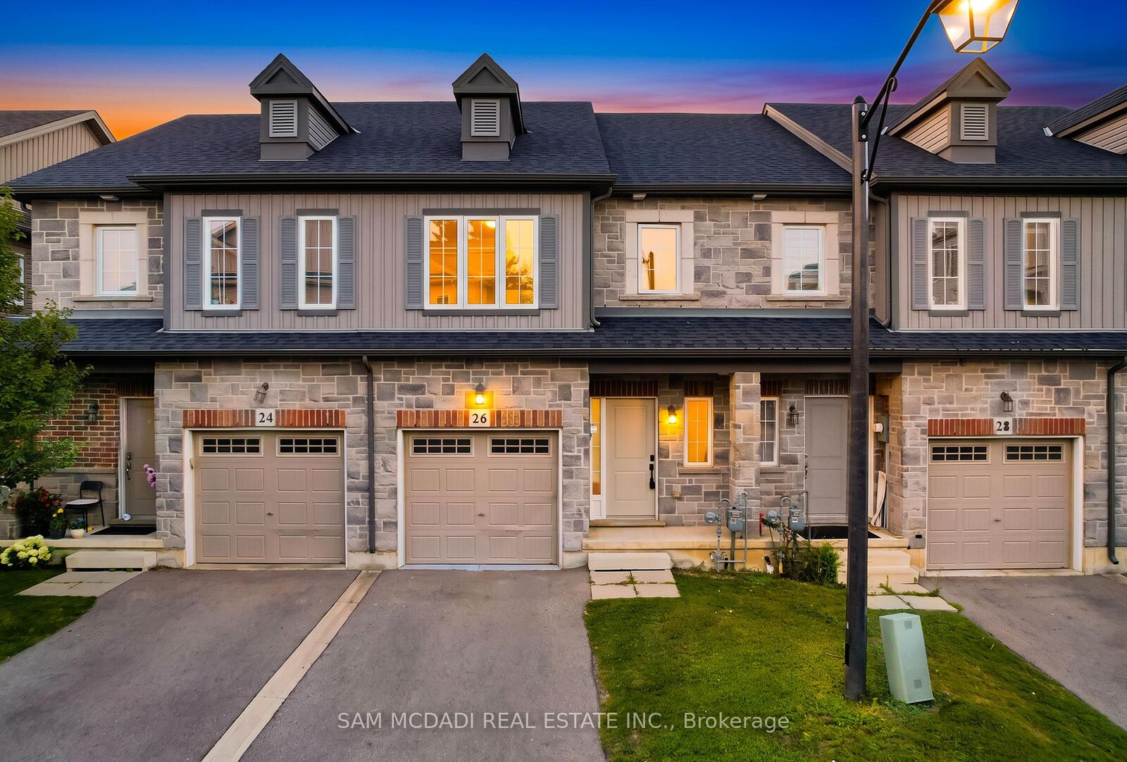 Property Photo:  26 Dayman Drive  ON L9K 0J9 