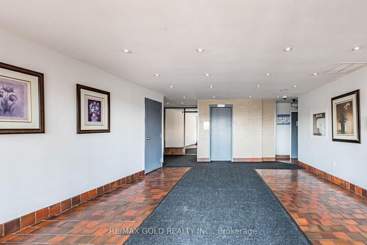 Property Photo:  3455 Morning Star Drive 120  ON L4T 3T9 