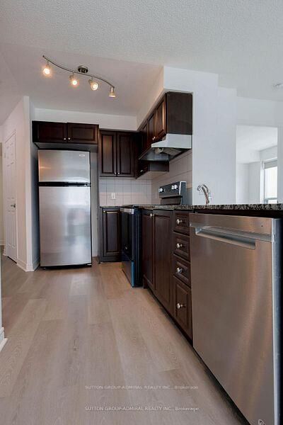Property Photo:  60 Fairfax Crescent 409  ON M1L 0E1 