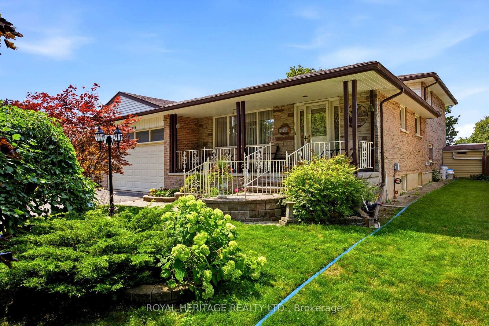 Property Photo:  394 Amstel Court  ON L1G 2J8 