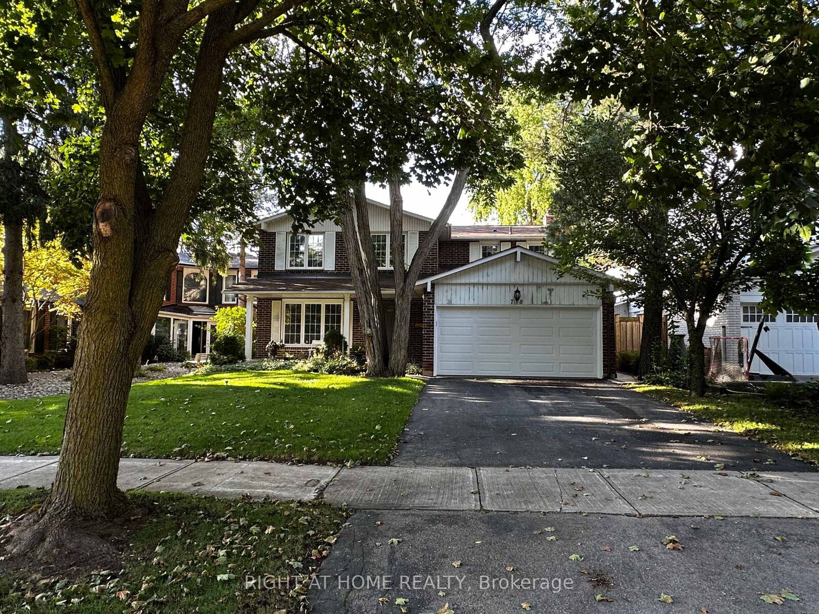 Property Photo:  78 Julia Street  ON L3T 4R9 