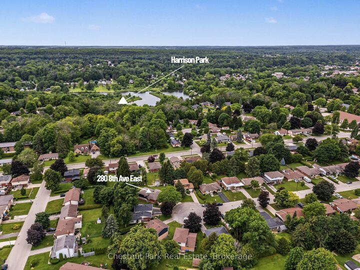 Property Photo:  280 8th Avenue E  ON N4K 3A2 