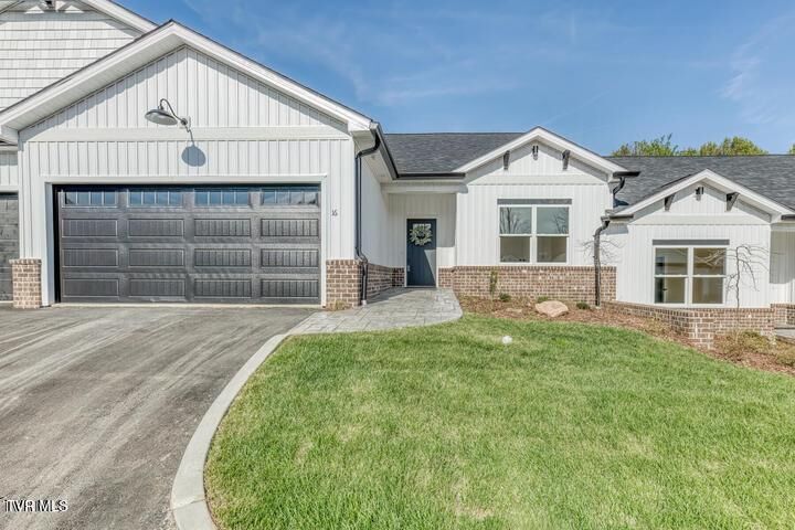 Property Photo:  106 Klm Drive Ste 13  TN 37615 