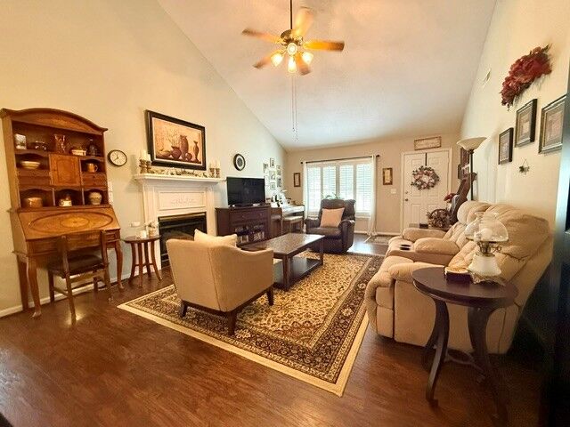 Property Photo: 112 Brittania Circle SC 29621