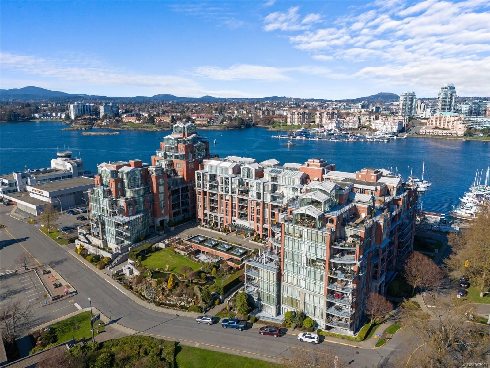 Property Photo:  21 Dallas Rd #414  BC V8V 4Z9 