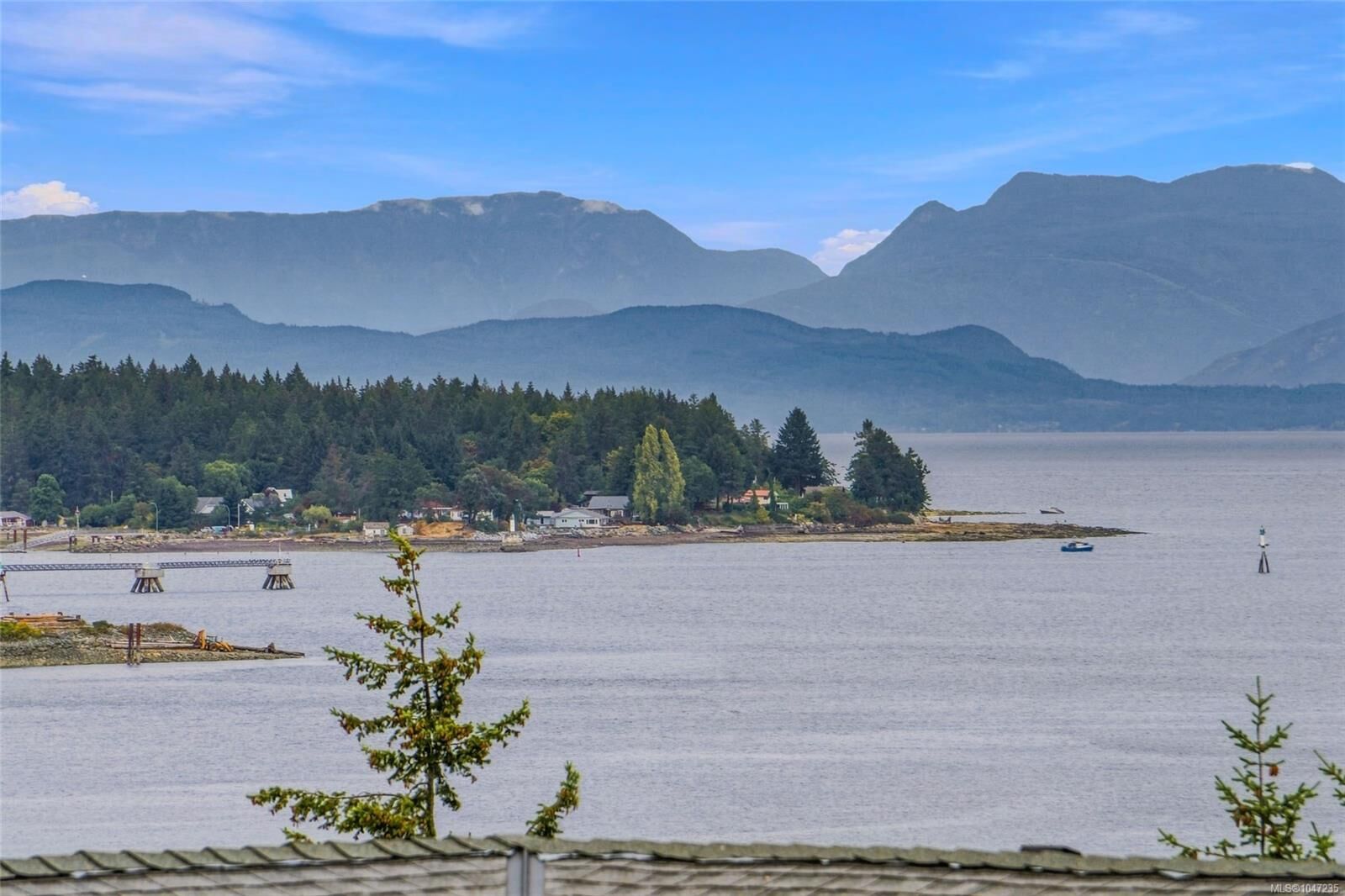 Property Photo:  977 Highview Terr  BC V9R 6K5 