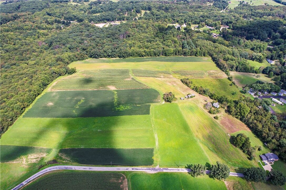 Property Photo:  160 Steele School Rd  PA 15042 