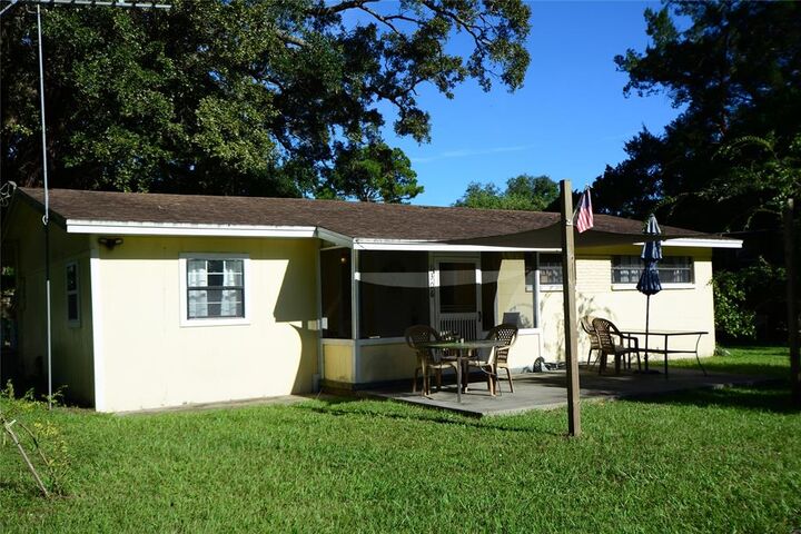 Property Photo:  1306 4th Street  FL 32034 