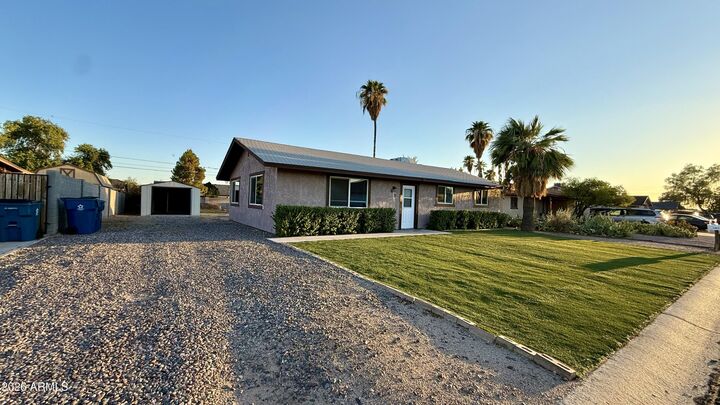 Property Photo: 617 E Navajo Avenue AZ 85119