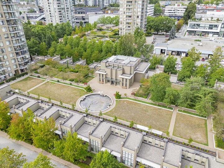 Property Photo:  2355 Madison Avenue 2501  BC V5C 0B3 