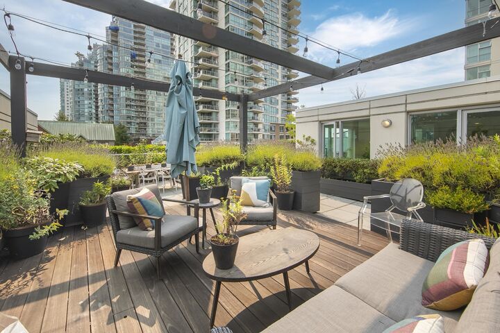 Property Photo:  125 Milross Avenue 306  BC V6A 0A1 