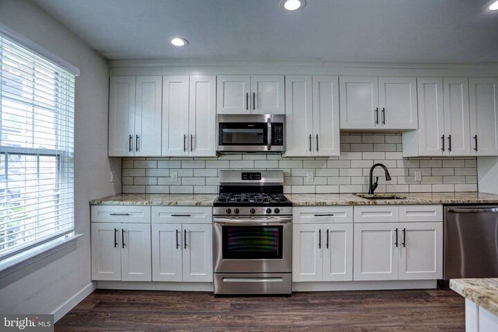 Property Photo:  977 Browning Place  PA 18974 