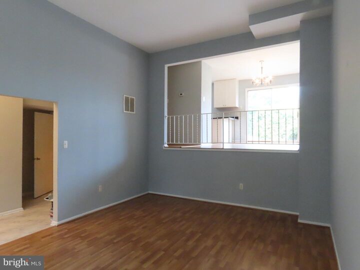 Property Photo:  624 Northcliffe Drive  MD 20850 