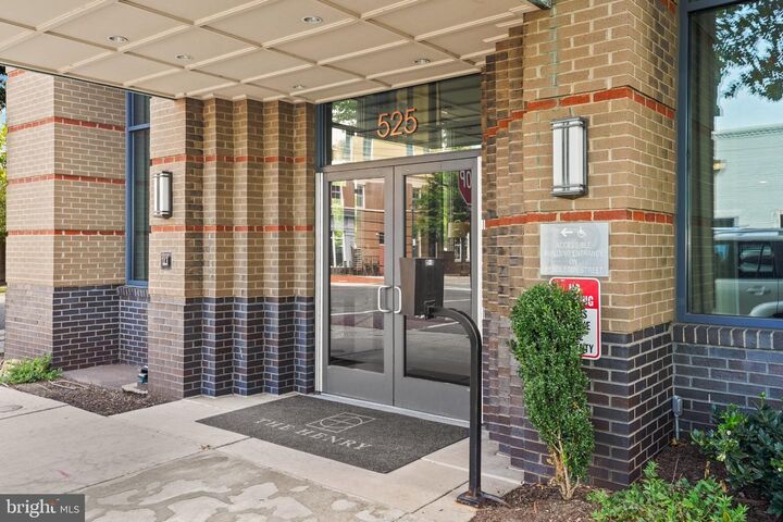 Property Photo:  525 N Fayette Street 621  VA 22314 