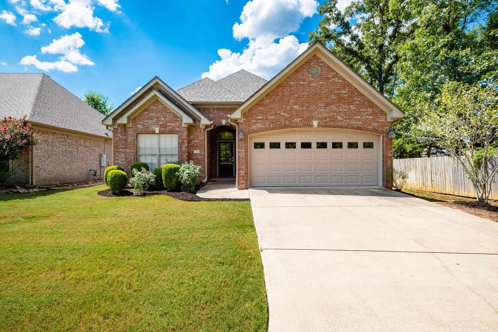 Property Photo:  20 Longleaf Cove  AR 72223 