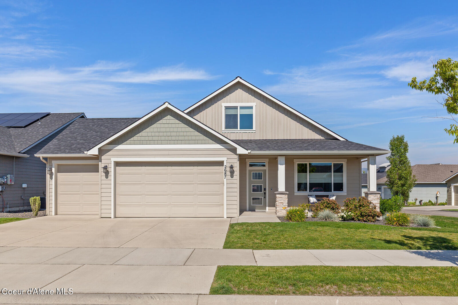 Property Photo:  2687 N Heton Ln  WA 99019 