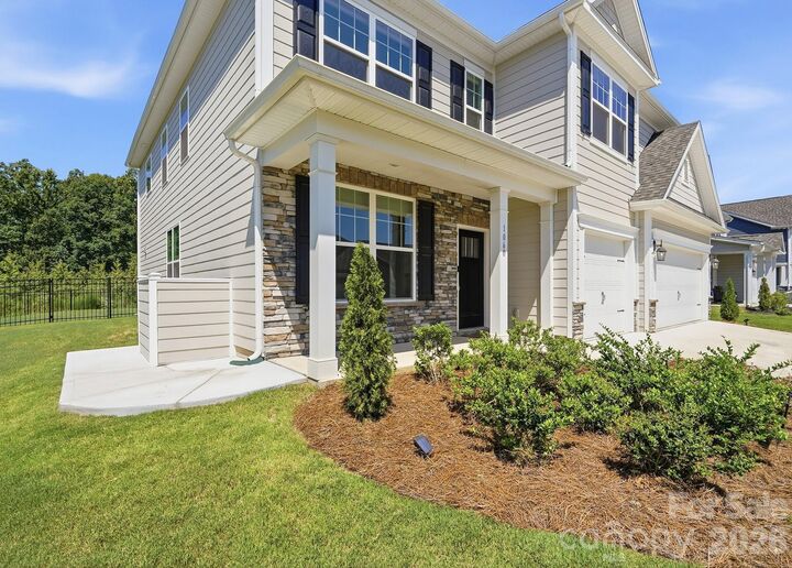 Property Photo: 1060 Merganser Way NC 28079