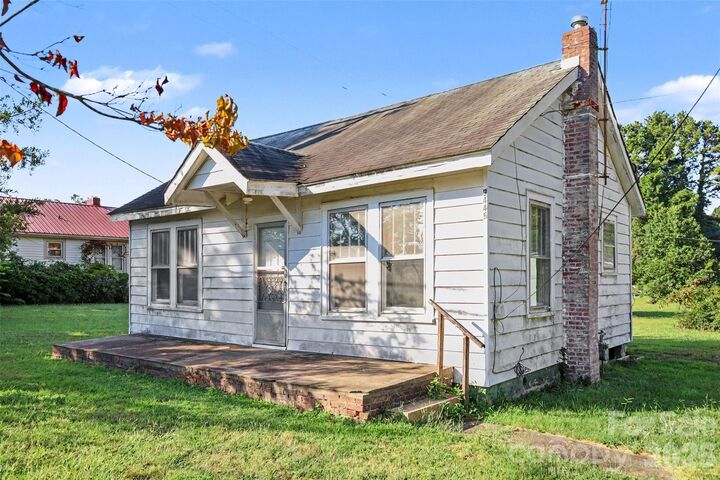 Property Photo: 3445 Long Ferry Road NC 28146