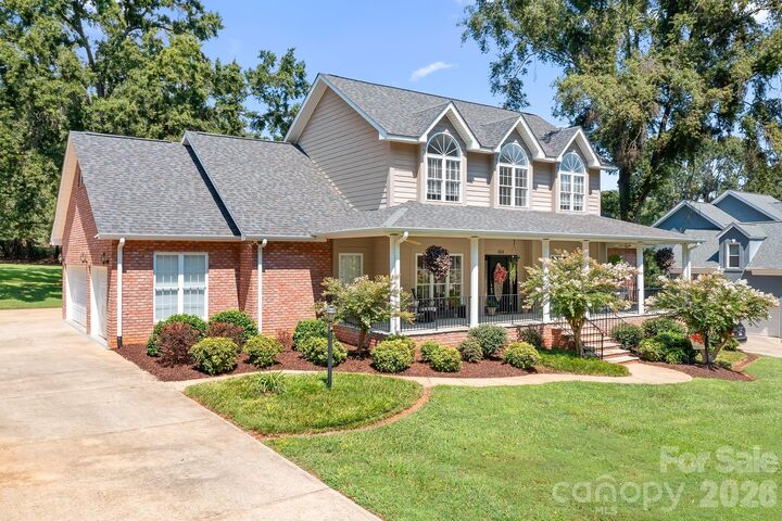 Property Photo:  684 Millswood Drive  NC 28115 