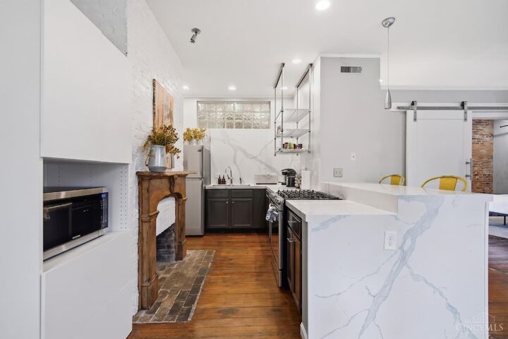 Property Photo: 111 E Thirteenth Street OH 45202