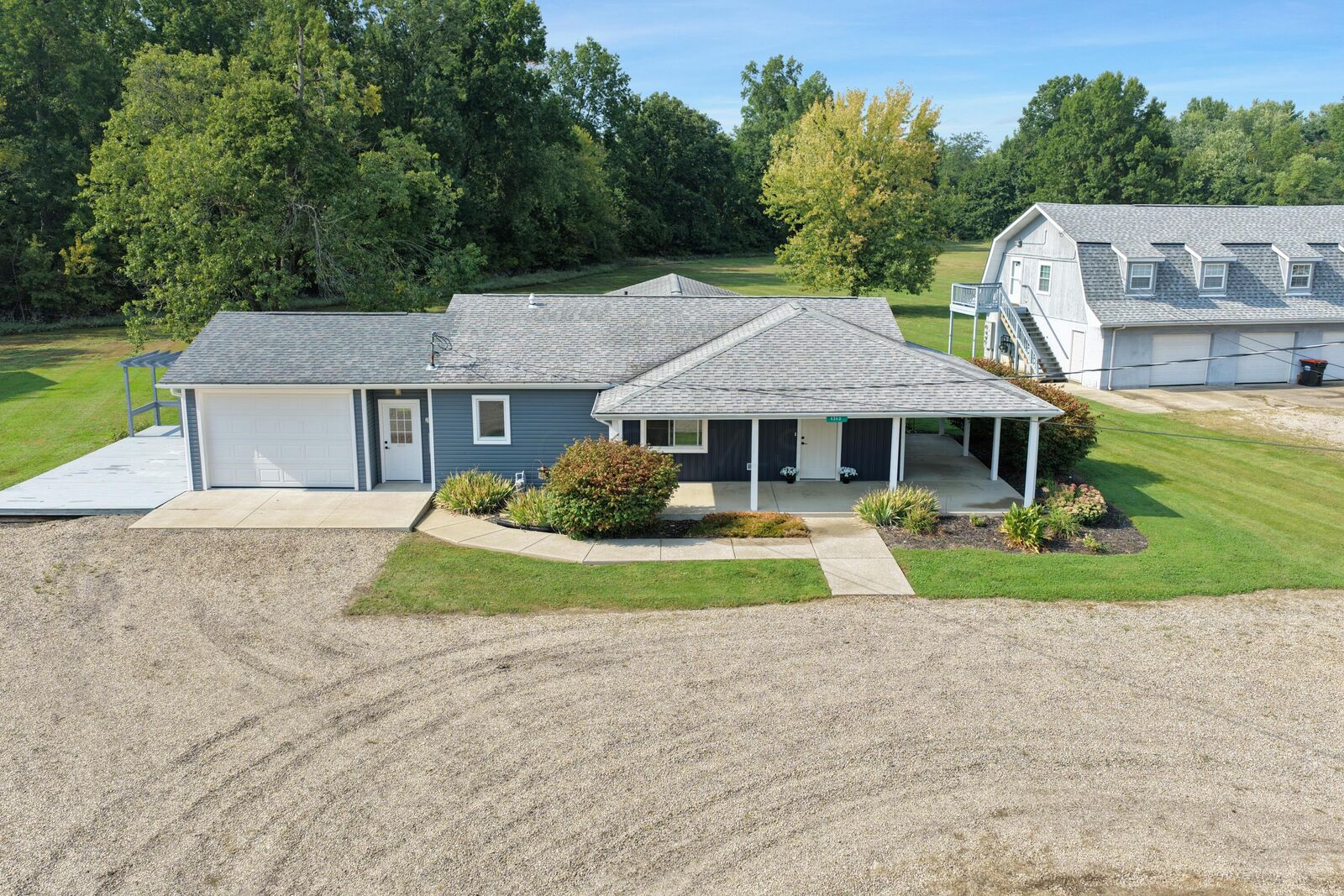 Property Photo:  4340 N Bank NE Road  OH 43046 