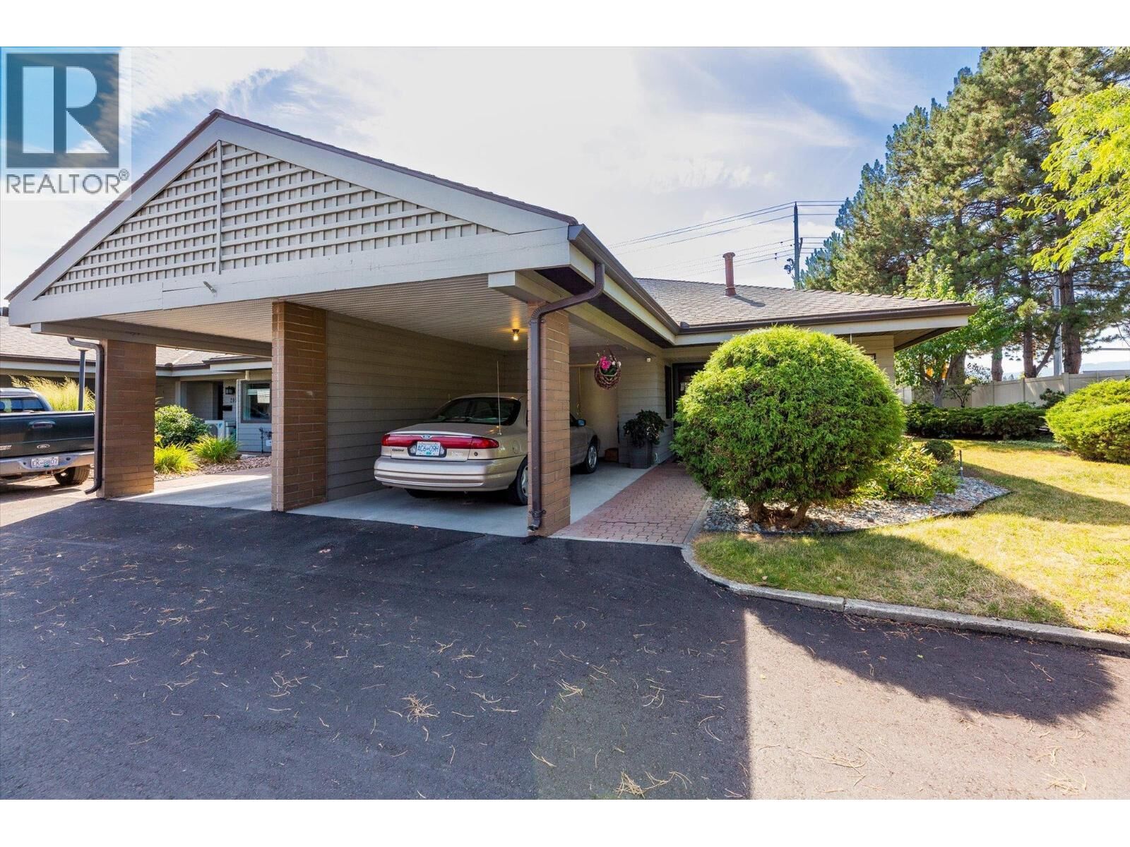 Property Photo:  1765 Leckie Road 201  BC V1X 6X5 